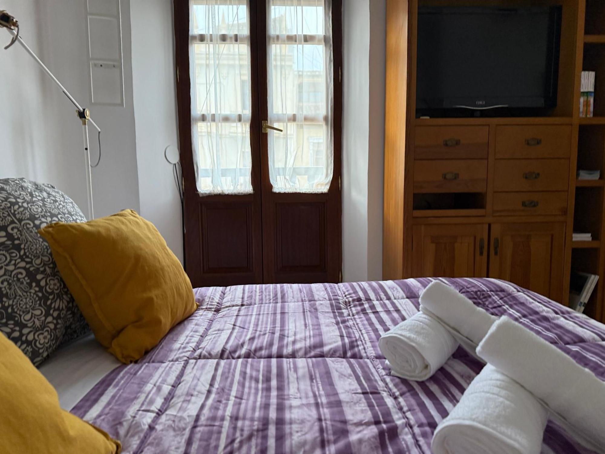 Cozy Studio 6 Min To Alhambra-2 Min To Cathedral Walking غرناطة المظهر الخارجي الصورة